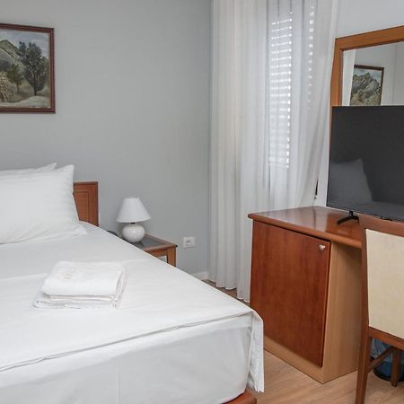 Arber Hotel Tiranë Ngoại thất bức ảnh